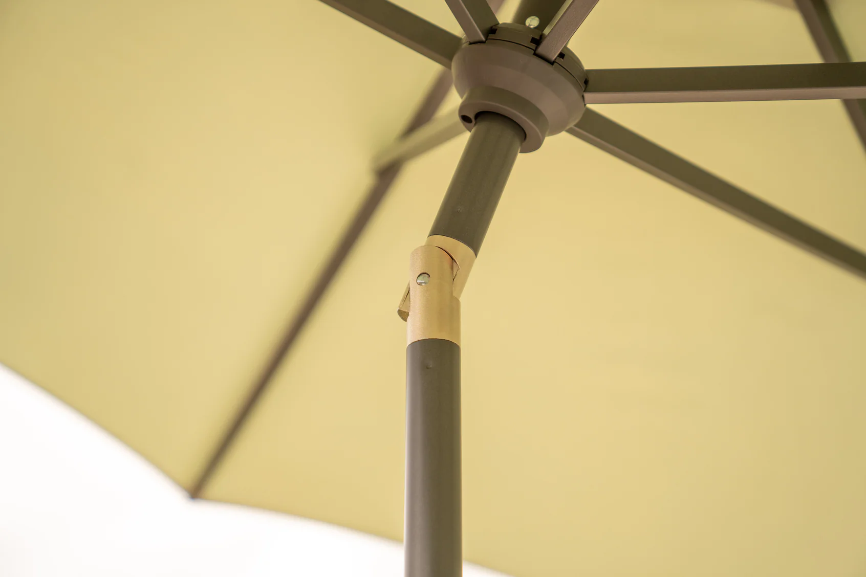 2.5M Wind Up Parasol with Auto Tilt & Night Cover - Image 7