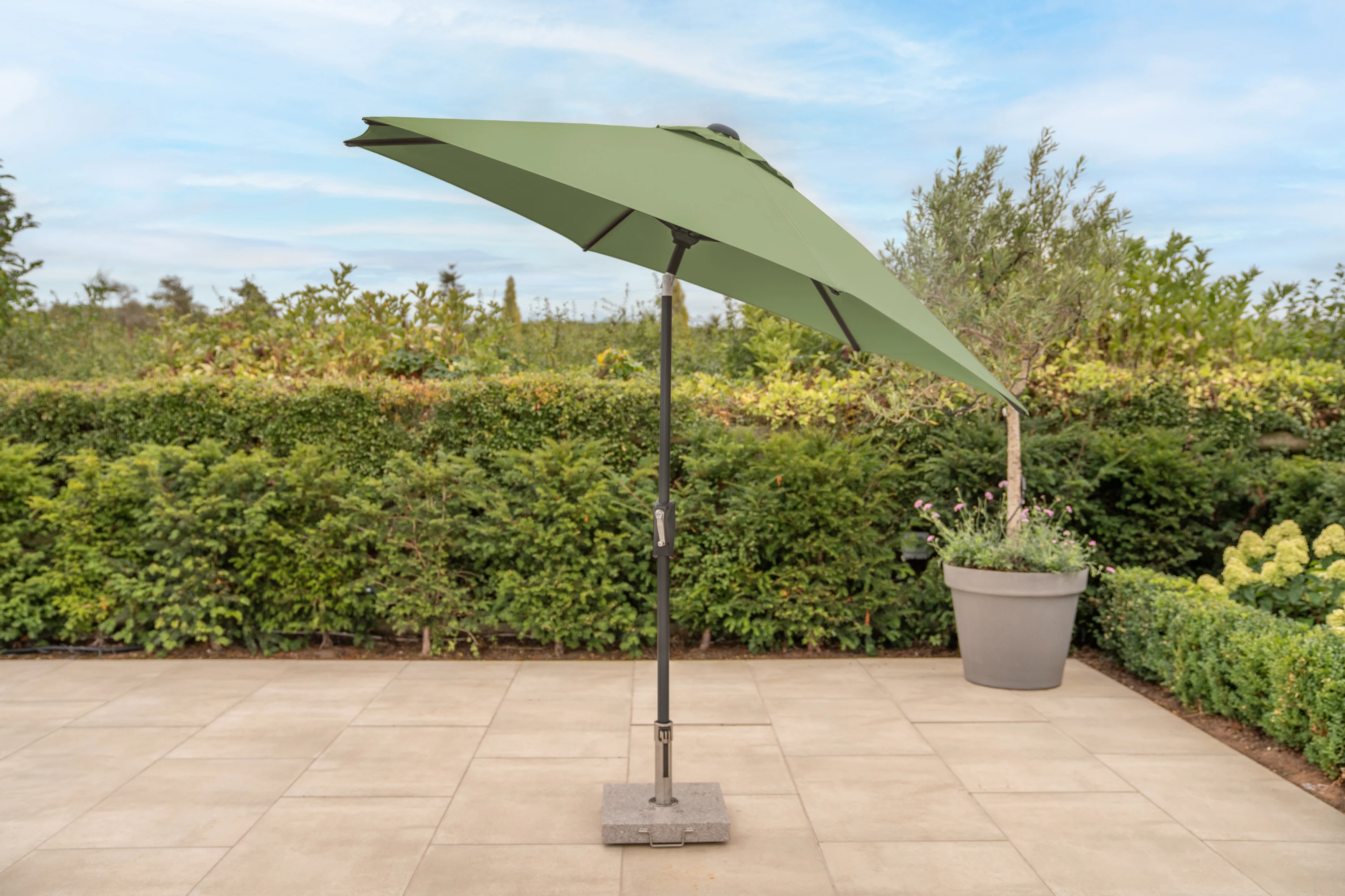 3M Wind Up Parasol with Auto Tilt & Night Cover - Image 5