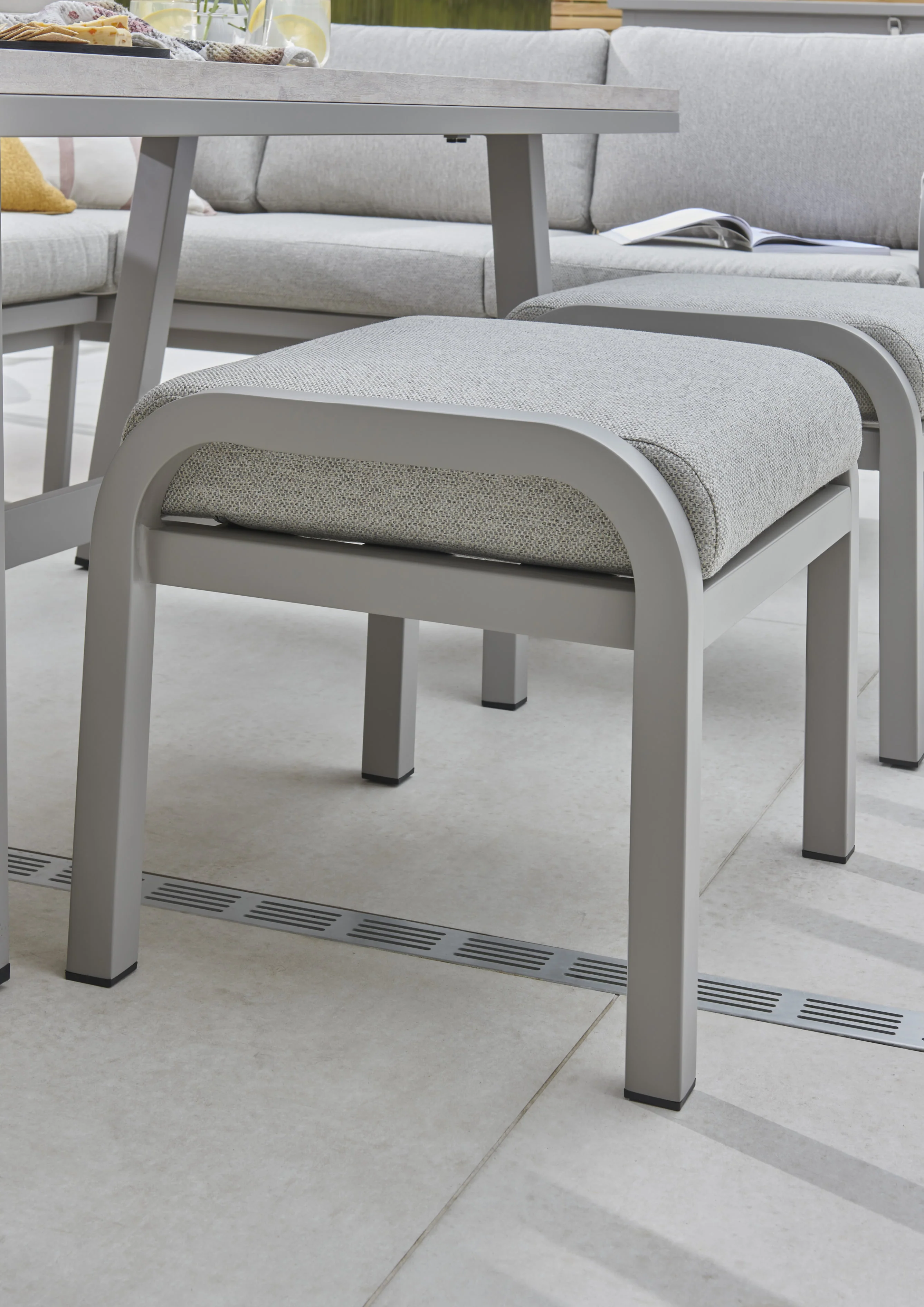 Como Corner Lounge/ Dining Set with Footstools - Image 5