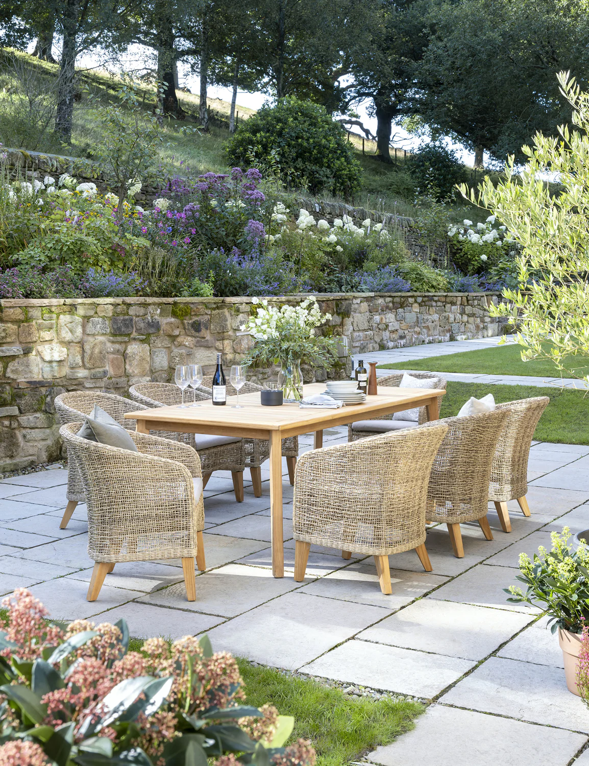 Durban Dining Table - Image 3