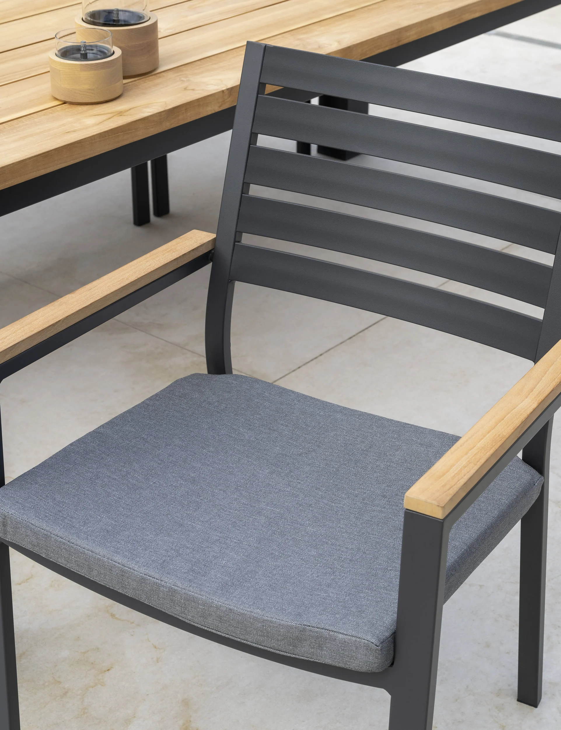 elba Dining Set with 6 Chairs and Dining Table - Image 5