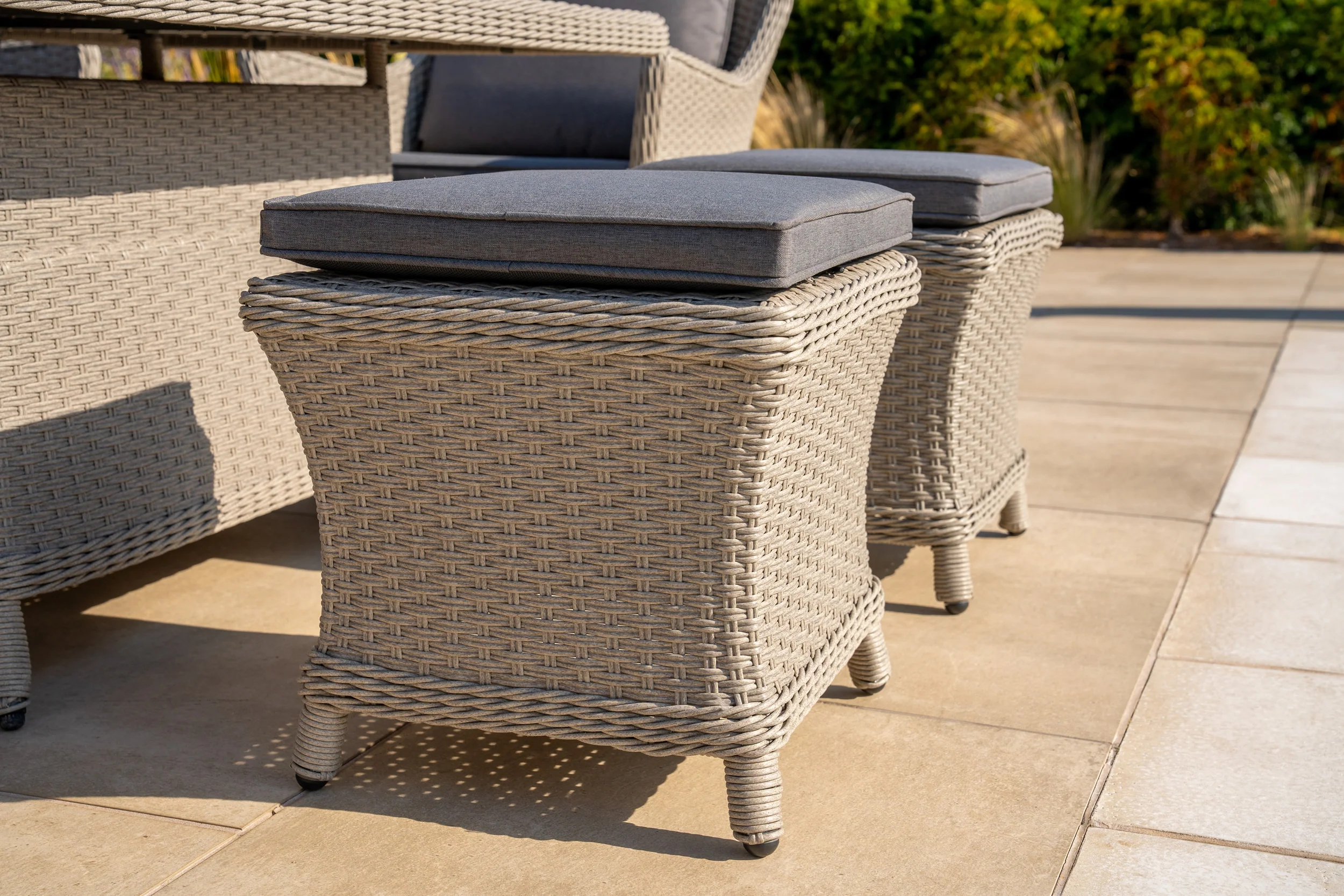 Foxley Wicker Sofa Set with High/Low Table - Image 6