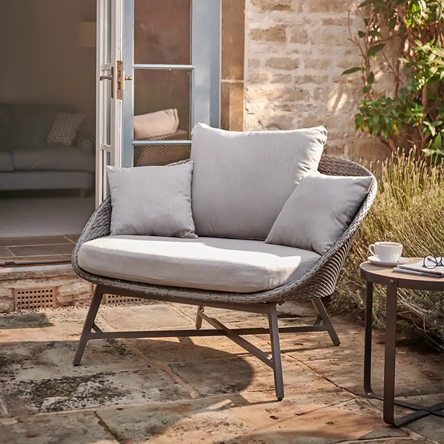 LaMode Comfort Chair - Image 3