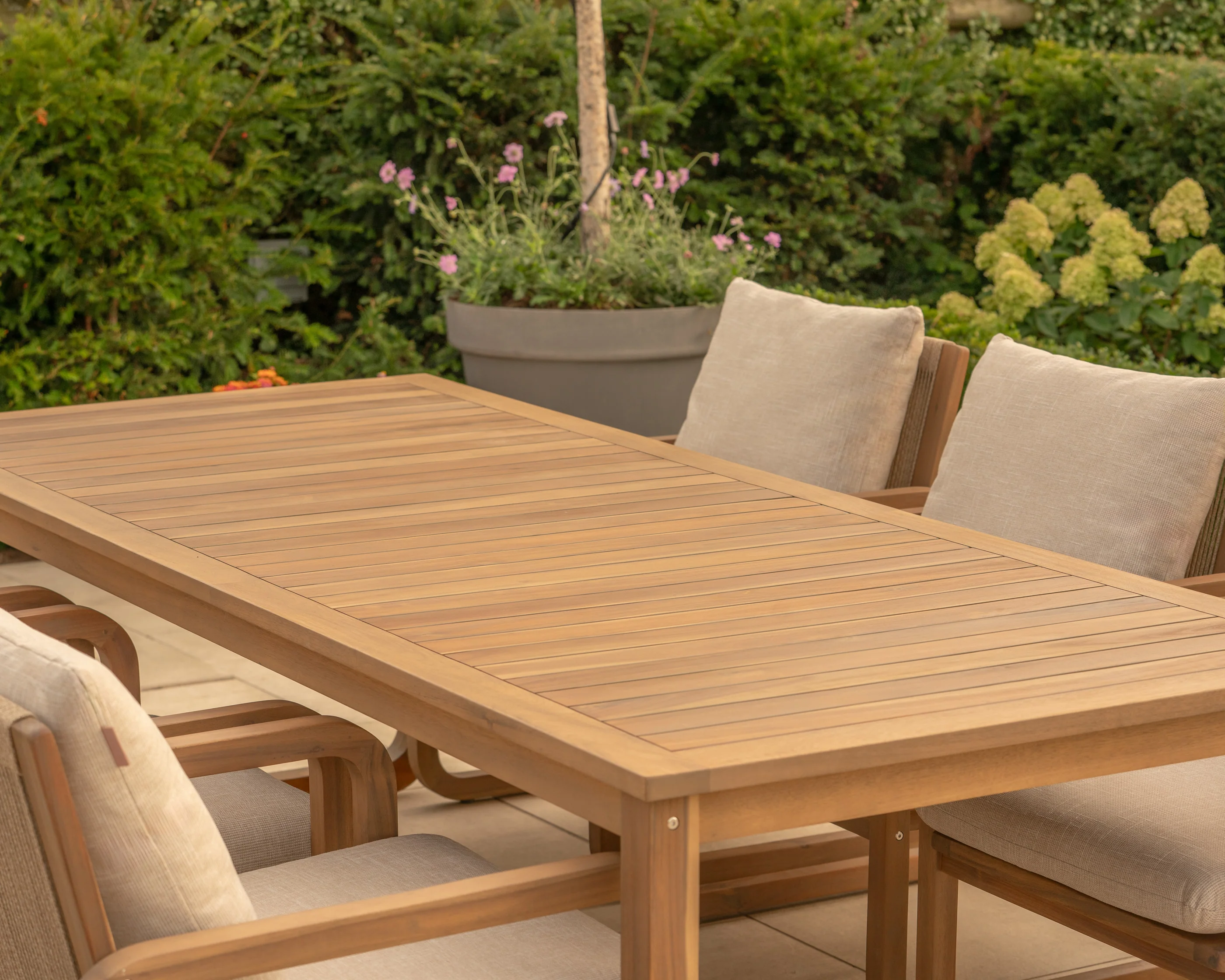 Lando 6 Seat Acacia Wood Dining Set - Image 3