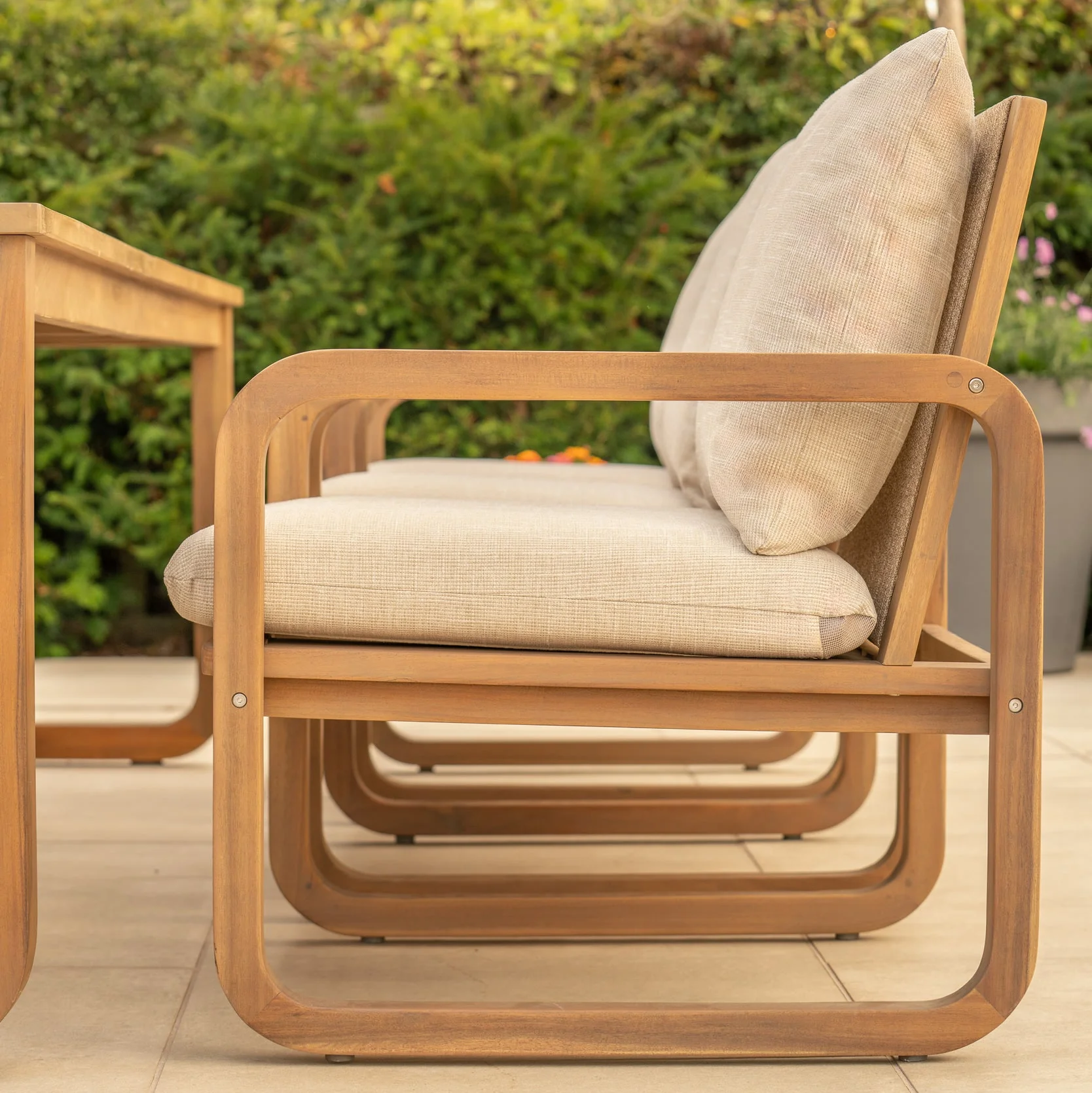 Lando 6 Seat Acacia Wood Dining Set - Image 4